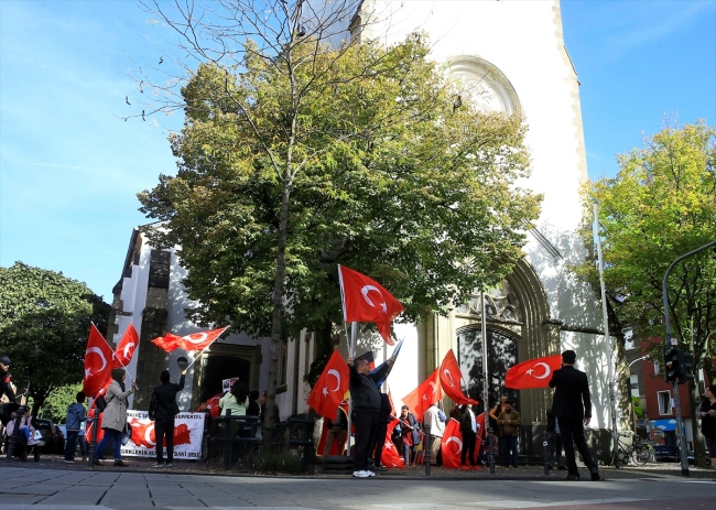 Köln Cumhurbaşkanı Erdoğan'ı bekliyor